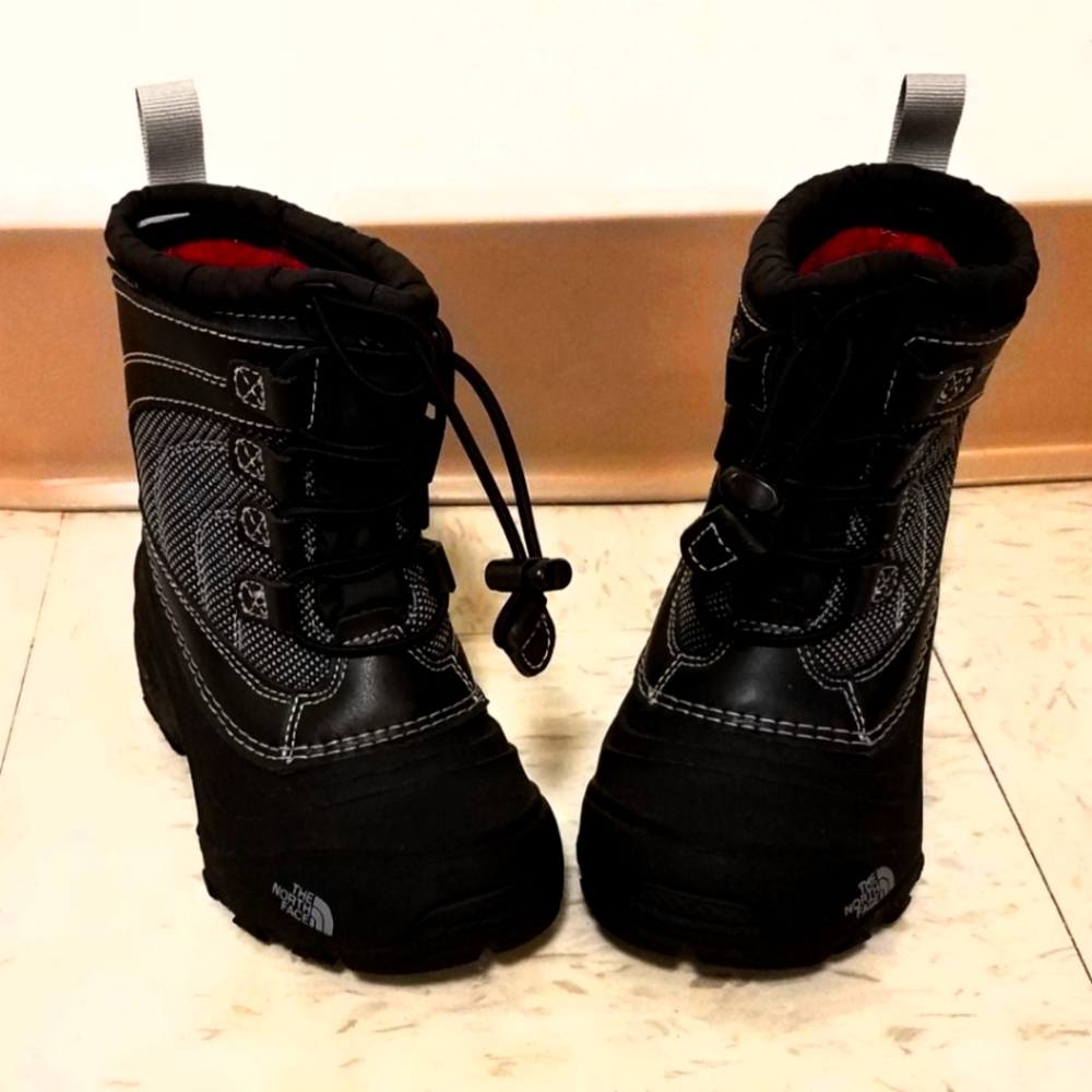 boys north face boots